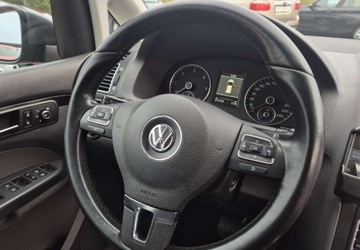 Volkswagen Touran II 2.0 TDI 170KM 2011 Volkswagen Touran 2,0 170KM Automat DSG Highline Navi Kamera PDC 2.0 Diesel, zdjęcie 16