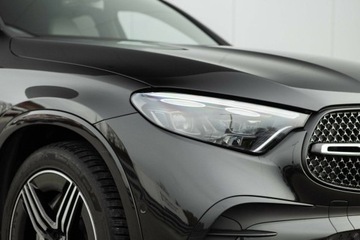 Mercedes GLC C254/X254 Coupe 2.0 200 204KM 2024 Mercedes-Benz GLC Jasne wnetrze 200 4Matic Coupe AMG Salon PL Autotrade, zdjęcie 4