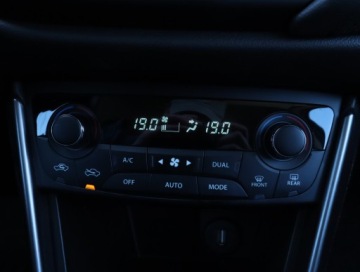 Suzuki SX4 II 2022 Suzuki SX4 S-Cross 1.4 BoosterJet, Salon Polska, zdjęcie 18