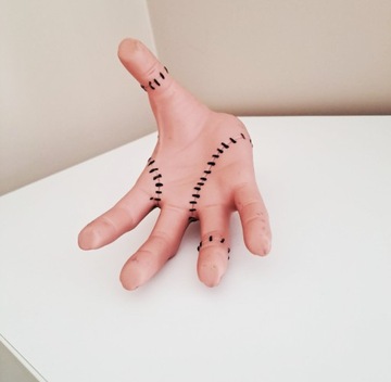 ФИГУРКА РУКА СРЕДЫ АДДАМСА РУКА ВЕЩЬ ТАНЕЦ