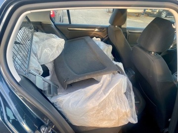 Volkswagen Golf VI Hatchback 5d 1.6 102KM 2010 Volkswagen Golf 1.6 Benzyna 102KM, zdjęcie 4