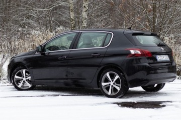 Peugeot 308 II Hatchback 5d 1.6 THP 125KM 2013 PEUGEOT 308 II 1.6 125KM | KEYLESS | Bluetooth | Ksenon | Książka Serwisowa, zdjęcie 3