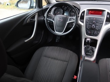 Opel Astra J Sports Tourer 1.4 Turbo ECOTEC 140KM 2011 Opel Astra 1.4 T, Klima, Tempomat, Parktronic, zdjęcie 6