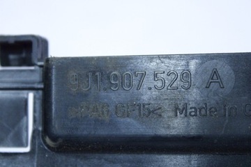 PORSCHE TAYCAN 9J1 KRYT POUZDRO SKŘÍŇKA 9J1907529A