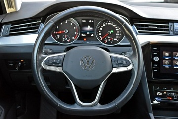 Volkswagen Passat B8 Variant Facelifting 1.5 TSI EVO 150KM 2023 Volkswagen Passat Bezwypadkowy / Salon Polska /, zdjęcie 14