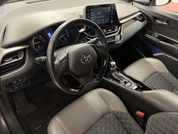 Toyota C-HR I Crossover Facelifting 2.0 Hybrid Dynamic Force 184KM 2020 Toyota C-HR 2.0 Hybrid Executive Toyota C-HR 2.0 E, zdjęcie 9