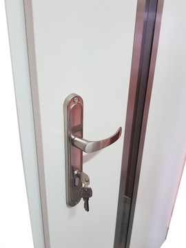 ВНЕШНИЕ ДВЕРИ АНТРАЦИТ белый 140р двустворчатые