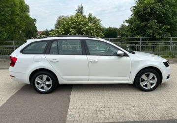 Skoda Octavia III Kombi Facelifting 2.0 TDI 150KM 2018 Skoda Octavia 2.0 TDI 2.0 Diesel 150KM, zdjęcie 4