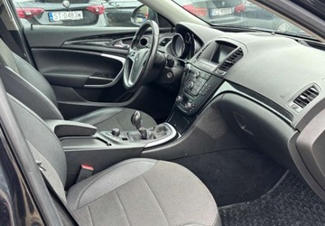 Opel Insignia I Sedan 2.0 Turbo ECOTEC 220KM 2010 Opel Insignia 2010 r. 2.0 Benzyna 220KM, zdjęcie 13
