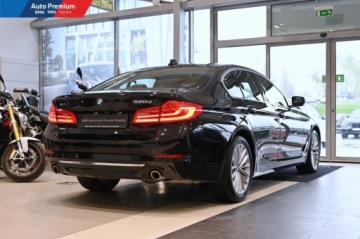 BMW Seria 5 G30-G31 Limuzyna 520d 190KM 2019 BMW Seria 5 520d xDriveFV23Adaptacyjne Reflektory LEDFotel Sportowy 2.0, zdjęcie 18