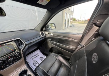 Jeep Grand Cherokee IV 2017 Jeep Grand Cherokee auto jak nowefull wersja summit overland 3.0 Diesel, zdjęcie 20