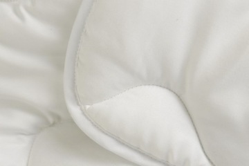 СТЕГАНЫЙ ЗАЩИТНЫЙ МАТРАС НАД ТОППЕРОМ 180x200