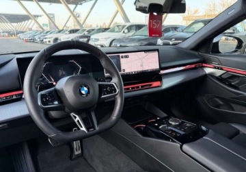 BMW Seria 5 G90-91 2025 BMW Seria 5 I wlasciciel Hak M Sport Gwarancja Bezwypadkowy FVAT23, zdjęcie 24