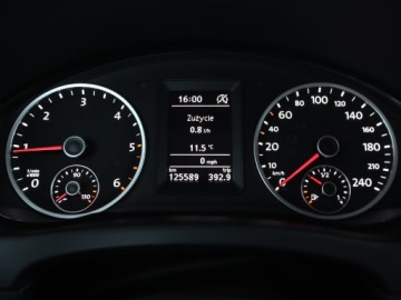 Volkswagen Tiguan I SUV Facelifting 2.0 TDI CR DPF BlueMotion 110KM 2015 VW Tiguan 2.0 TDI, Klima, Tempomat, Parktronic, zdjęcie 10