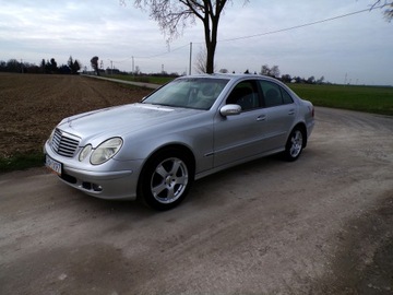 Mercedes Klasa E W211 2004 MERCEDES E-211 2.2 CDI ZAREJESTROWANY, zdjęcie 2