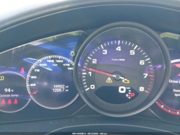 Porsche Panamera II 2023 Porsche Panamera 2023 2.9l 2.9 Benzyna 325KM, zdjęcie 10