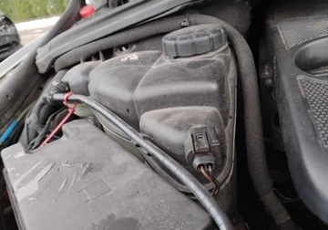 Mercedes Klasa R Off-roader Facelifting 300 CDI BlueEFFICIENCY 190KM 2011 Mercedes-Benz Klasa R 2011r, LONG, 3.0 CDI, 4-MATIC, Lekko uszkodzony praw, zdjęcie 21