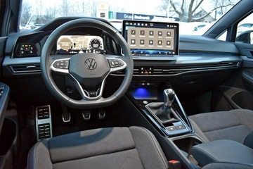 Volkswagen Golf VIII Hatchback 1.5 TSI EVO 150KM 2024 Volkswagen Golf Bezwypadkowy / Salon Polska /, zdjęcie 13