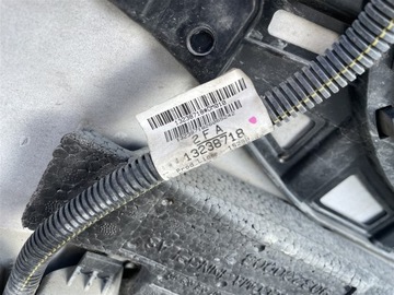 NÁRAZNÍK PŘEDNÍ 4xPDC XENON OSTŘIKOVAČE OPEL INSIGNIA A Z177 08-13R