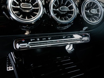 Mercedes CLA C118/X118 Shooting Brake Facelifting 2.0 200d 150KM 2025 200 d AMG Line Shooting Brake Combi 2.0 (150KM) 2025, zdjęcie 8