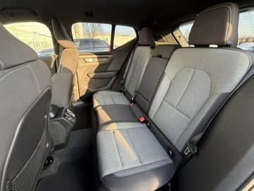 Volvo XC40 Crossover Facelifting 2.0 B3 163KM 2022 Volvo XC 40 XC40 B3 Benzyna | Plus Dark | Salon Po, zdjęcie 24