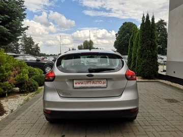 Ford Focus III Hatchback 5d facelifting 1.6 Ti-VCT 85KM 2015 Ford Focus 1.6 16V Benzyna Klima Podgrz. szyby, zdjęcie 6