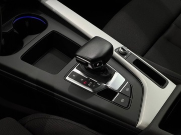 Audi A4 B9 Limousine Facelifting 2.0 35 TFSI 150KM 2023 Audi A4 Limousine 35 TFSI S Line / 1 właściciel /, zdjęcie 7