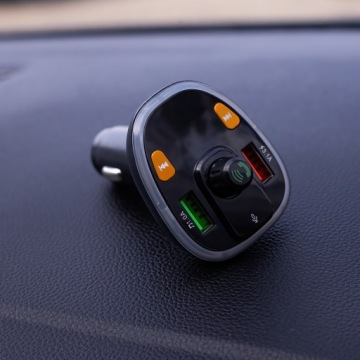 АВТОМОБИЛЬНОЕ ЗАРЯДНОЕ УСТРОЙСТВО ПЕРЕДАТЧИК MAXLIFE RGB BT FM BLUETOOTH 2X USB
