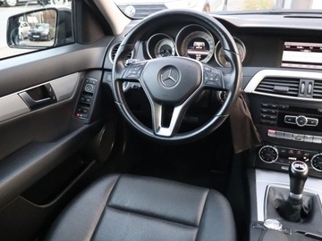 Mercedes Klasa C W204 Kombi T204 Facelifting 180 CDI BlueEFFICIENCY 120KM 2014 Mercedes C C 180 CDI, Klima, Klimatronic, zdjęcie 6