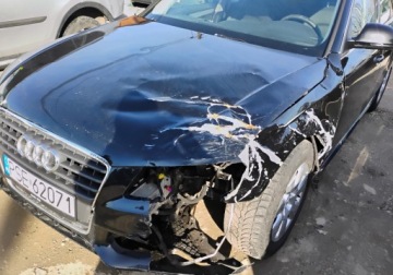 Audi A4 B8 Limousine 2.0 TDi 140KM 2009 Audi A4 Avant 2009 2.0 TDI. Uszkodzony lewy przod. 2.0 Diesel 140KM, zdjęcie 23