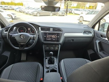 Volkswagen Tiguan II SUV 2.0 TDI 150KM 2019 Volkswagen Tiguan 2.0 TDI BMT SCR 4MOT.C, zdjęcie 13