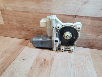 MOTOREK OKNO LEVÝ ZADNÍ PŘEDNÍ BMW E65 E66 8382001