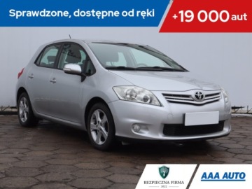 Toyota Auris I 2012 Toyota Auris 1.3 Dual VVT-i, Salon Polska
