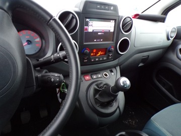 Citroen Berlingo II Van Facelifting 2015 1.6 BlueHDi 100KM 2018 CITROEN BERLINGO MULTISPACE 1.6 HDI NAVI KAMERA LEDY AUTO Z NIEMIEC, zdjęcie 25