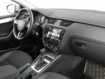Skoda Octavia III Liftback Facelifting 2.0 TDI 150KM 2018 Škoda Octavia Skoda Octavia WZ7293V#2.0 TDI, zdjęcie 33