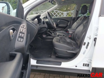 Hyundai ix35 SUV R 2.0 CRDi 136KM 2010 Hyundai ix35 2.0 CRDI AWD Klimatyzacja automatyczna Dach panoramiczny, zdjęcie 5