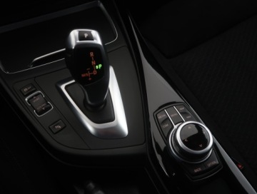 BMW Seria 1 F20-F21 2018 BMW 1 118i, Salon Polska, Serwis ASO, Automat, zdjęcie 15