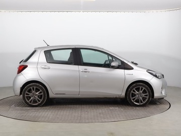 Toyota Yaris III Hatchback 5d Facelifting Hybrid 100KM 2015 Toyota Yaris 1.5 Hybrid, 1. Właściciel, zdjęcie 5