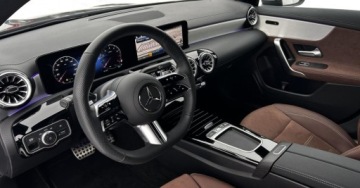 Mercedes CLA C118/X118 Coupe Facelifting 1.3 200 163KM 2025 Mercedes-Benz CLA Od Dealera AMG Line Kamera Czujniki Podgrzewana Kierowni, zdjęcie 9