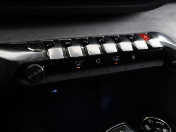 Peugeot 3008 II Crossover 2.0 BlueHDi 180KM 2018 Peugeot 3008 panorama, gt line, premium sound,, zdjęcie 28