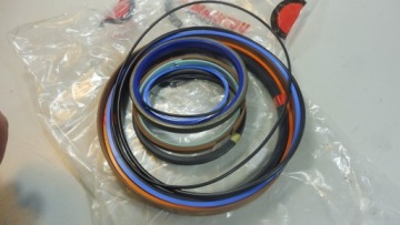 MANITOU MHT 10225 910557 OEM ПАКЕТ УПЛОТНИТЕЛЕЙ