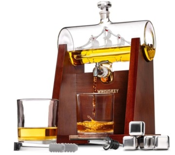 Elegancki zestaw do whisky karafka 700 ml 2 szklanki kamienie prezent