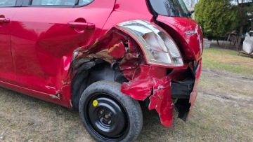 Suzuki Swift V 2011 SUZUKI SWIFT 1.2 i CLUB NAPĘD 4x4 94KM KLIMA!USZKODZONY TYŁ FAKTURA MARŻA!, zdjęcie 22