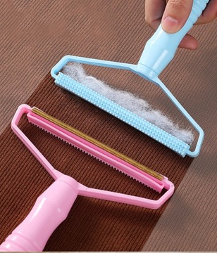 Щетка для бритвы, чтобы удалить волосы из одежды