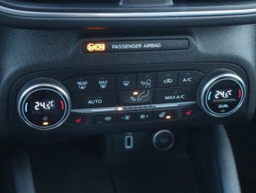 Ford Focus IV Hatchback 1.0 EcoBoost 125KM 2019 Ford Focus 1.0 EcoBoost, Salon Polska, Automat, zdjęcie 16