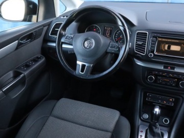 Volkswagen Sharan II Van 2.0 TSI 200KM 2011 VW Sharan 2.0 TSI, DSG, Navi, Xenon, Bi-Xenon, zdjęcie 6