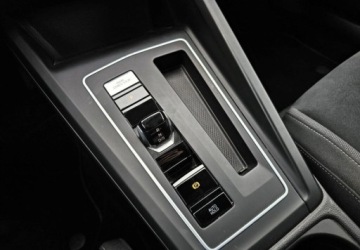 Volkswagen Golf VIII Hatchback 1.5 eTSI EVO mHEV 150KM 2022 Volkswagen Golf Variant Stan bdb - Alcantara - Kamera - Czujniki - Podgrz., zdjęcie 14