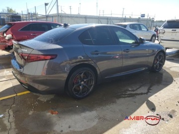 Alfa Romeo Giulia II Sedan 2.0 TBi 280KM 2019 Alfa Romeo Giulia 2019 r., 2,0L TI AWD 2.0 Benzyna 280KM, zdjęcie 5