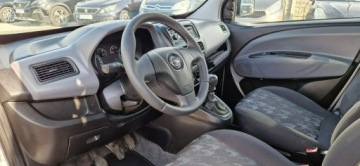 Opel Combo D Tour 1.6 CDTI 105KM 2014 Opel Combo Tour 1.6 CDTI, zdjęcie 19