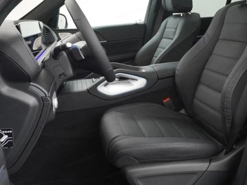 Mercedes GLE V167 SUV Facelifting 2.0 300d 269KM 2025 MERCEDES-BENZ GLE 300 d 4-Matic AMG Line 2.0 (269KM) 2025, zdjęcie 3